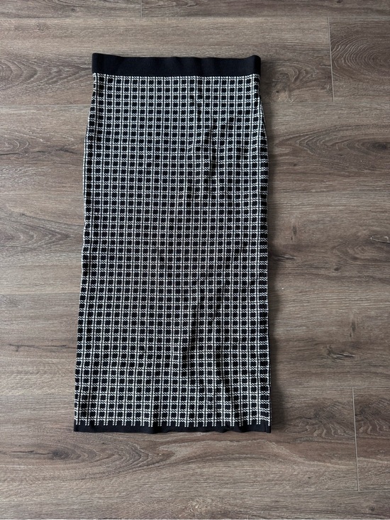 Michael Kors Dresses & Skirts - Michael Kors Black and White Grid Knit Pencil Skirt